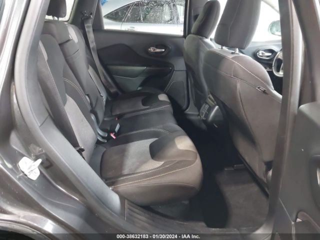 1C4PJLCBXEW205565 Jeep Cherokee Latitude