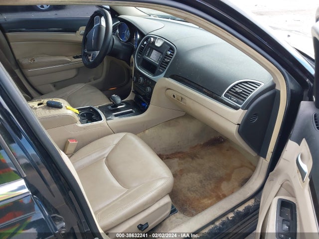 Продажа на аукционе авто 2012 Chrysler 300 Limited, vin: 2C3CCACG2CH182193, номер лота: 38632241