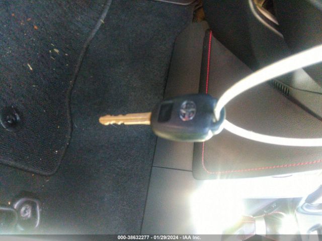 JF1ZNAA18G8705328 Scion FR-S