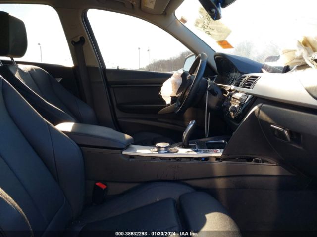 WBA8E5G52JNU46185 BMW 320i Xdrive
