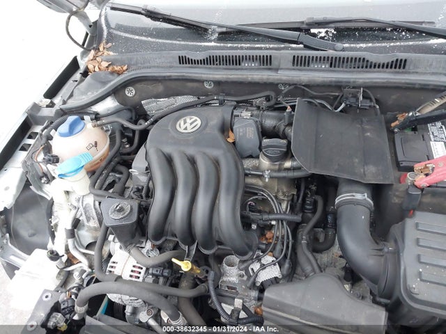 3VW2K7AJ8EM318775 Volkswagen Jetta 2.0l S