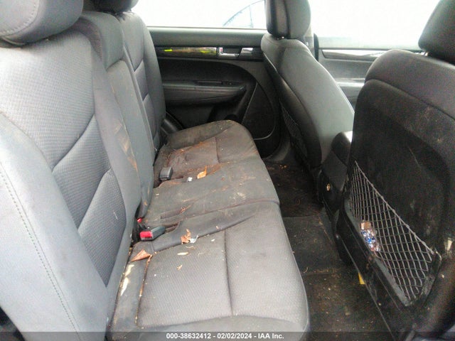 2012 KIA SORENTO LX VIN: 5XYKT3A15CG192880