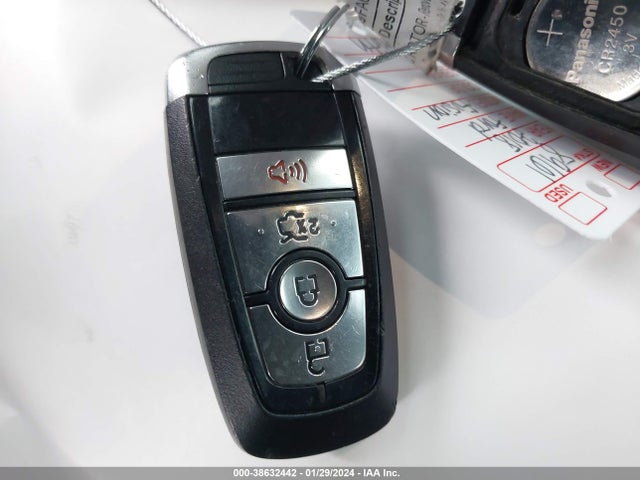 Ford FUSION SE 2018 3FA6P0HD4JR142694 Image 11