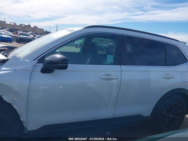Продаж на аукціоні авто 2023 Honda Cr-v Hybrid Sport, vin: 7FARS6H59PE023684, номер лоту: 38632447