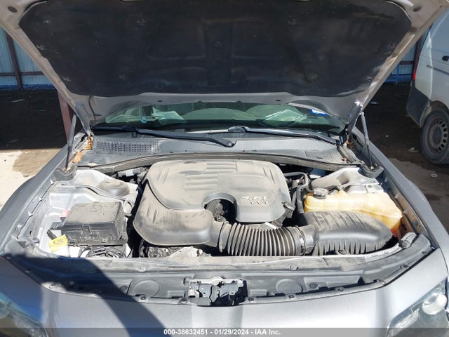 Chrysler 300 300s 2018 2C3CCABG1JH227459 Image 10