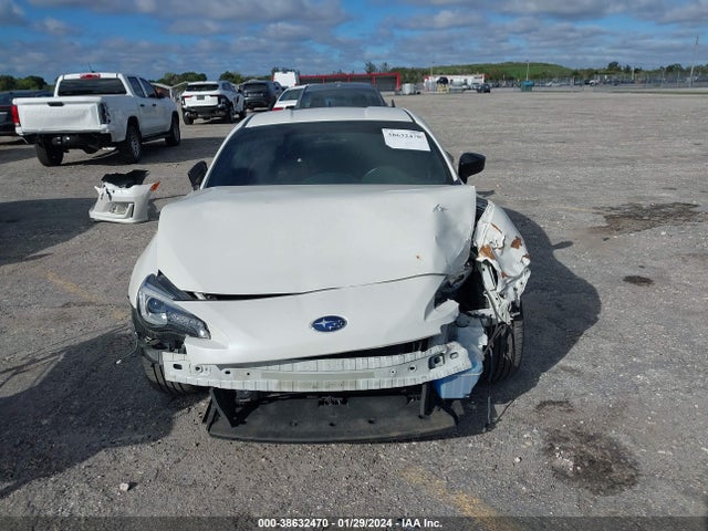 2018 SUBARU BRZ TS VIN: JF1ZCAD11J9600200