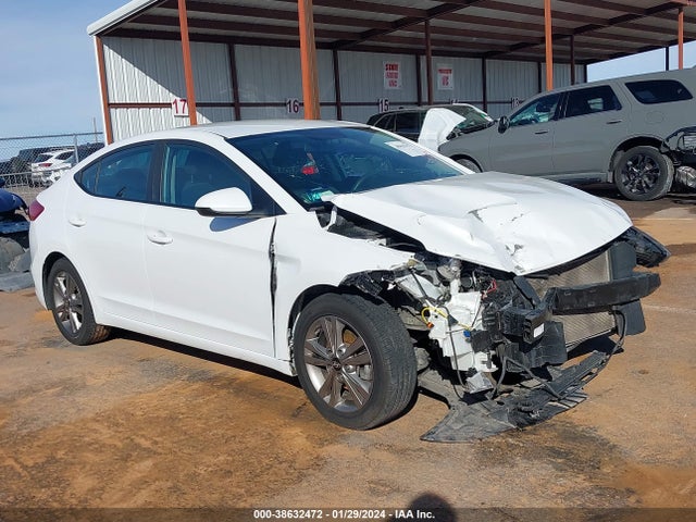 2018 5NPD84LF2JH339154 main image