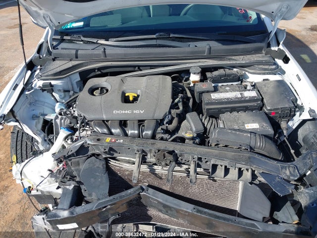Hyundai ELANTRA SEL 2018 5NPD84LF2JH339154 Image 10