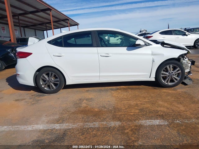 Hyundai ELANTRA SEL 2018 5NPD84LF2JH339154 Image 14