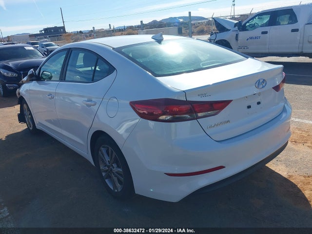 Hyundai ELANTRA SEL 2018 5NPD84LF2JH339154 Image 3