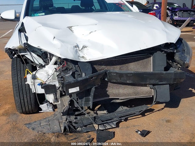 Hyundai ELANTRA SEL 2018 5NPD84LF2JH339154 Image 6