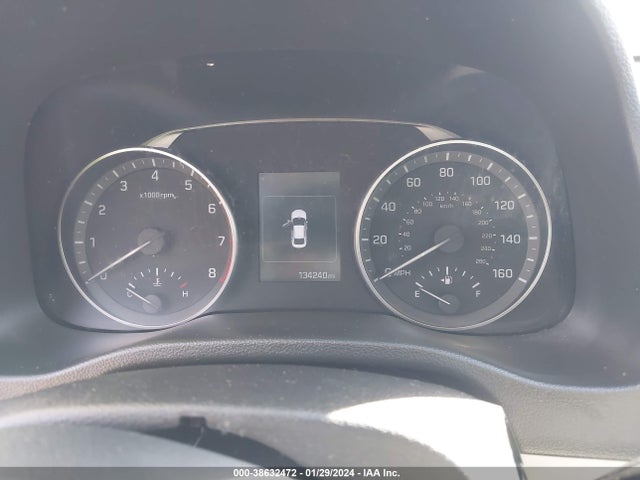 Hyundai ELANTRA SEL 2018 5NPD84LF2JH339154 Image 7
