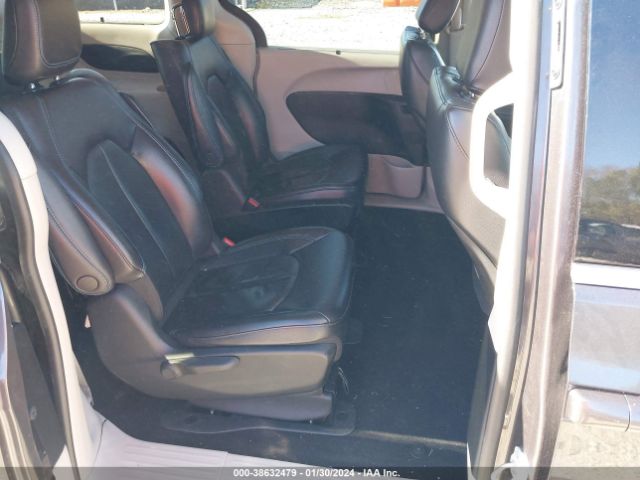2C4RC1L77MR605884 Chrysler Pacifica Hybrid Touring L