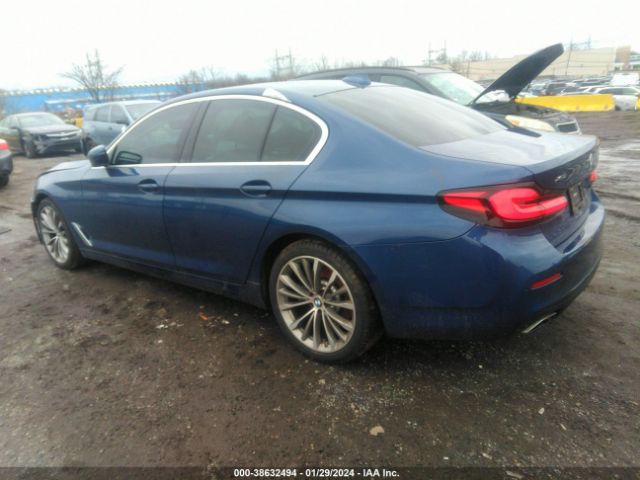 2022 BMW 530I WBA13BJ05NWX51831 Photo 2