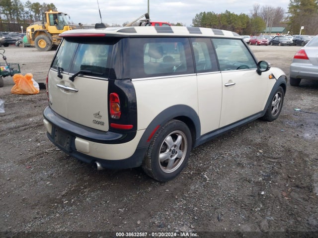 2009 MINI COOPER CLUBMAN WMWML33529TX33905 Photo 3