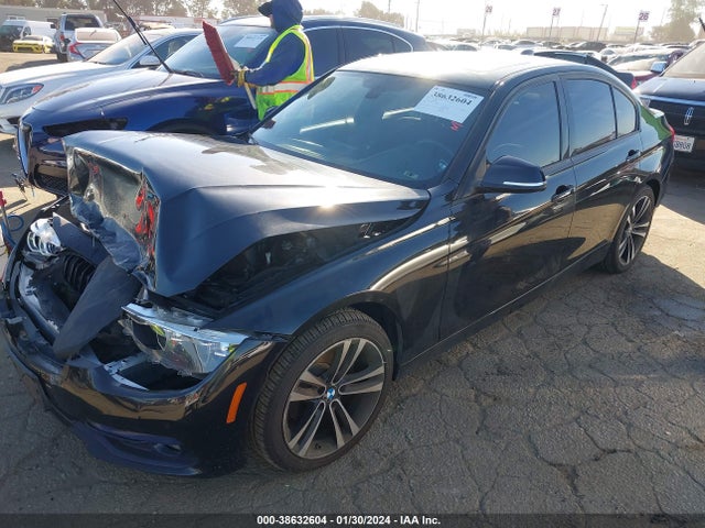 BMW 330I 2018 WBA8B9G51JNU57372 Image 2