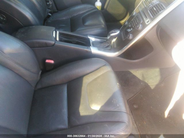 YV4952DL4E2501586 Volvo Xc60 3.2/3.2 Platinum/3.2 Premier/3.2 Premier Plus