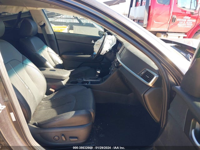 KIA OPTIMA EX 2019 5XXGU4L17KG325678 Image 5