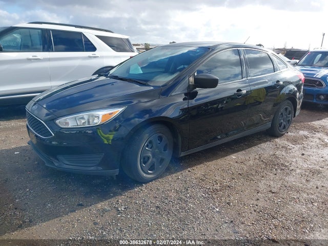 Ford FOCUS S 2016 1FADP3E26GL400765 Image 2