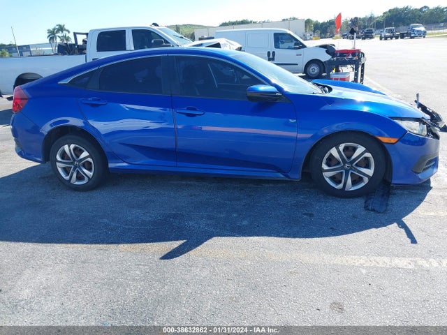 Honda Civic Lx 2018 2HGFC2F57JH607558 Image 13