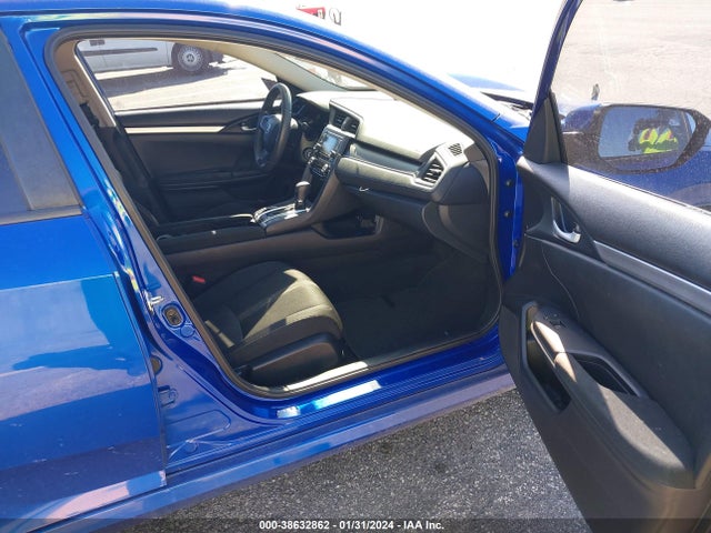 Honda Civic Lx 2018 2HGFC2F57JH607558 Image 5