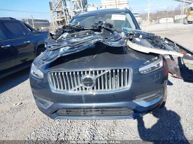 2024 VOLVO XC90 B6 ULTIMATE BRIGHT THEME 7-SEATER VIN: YV4062PF9R1156224