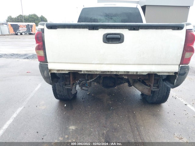 2004 GMC SIERRA 2500HD SLT VIN: 1GTHK23124F146349
