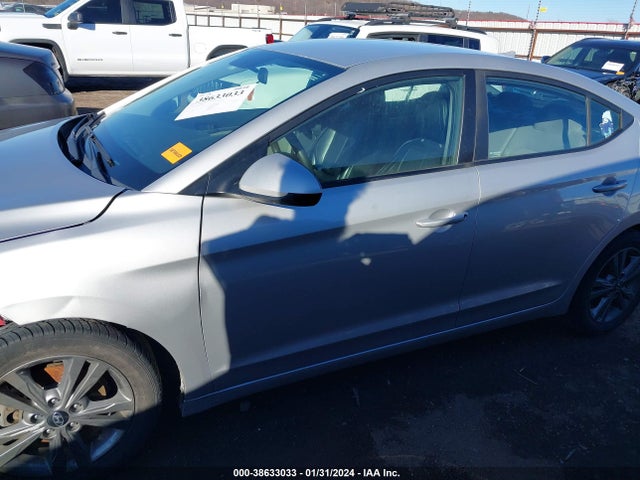 Hyundai ELANTRA SEL 2018 5NPD84LF8JH266596 Image 14