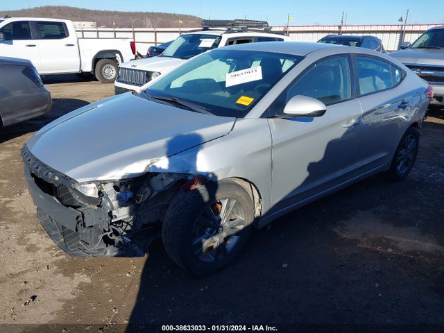 Hyundai ELANTRA SEL 2018 5NPD84LF8JH266596 Image 2