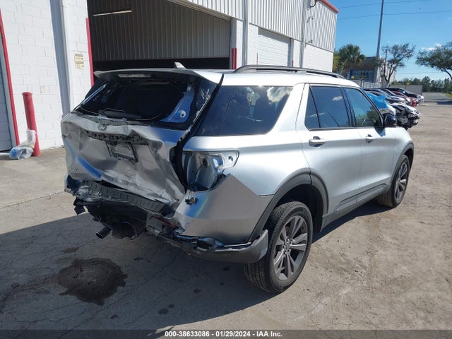 Ford EXPLORER XLT 2022 1FMSK8DH1NGB43860 Image 4