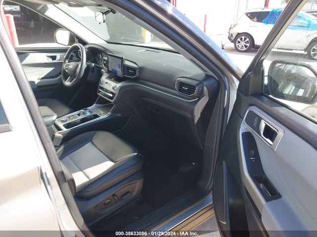 Ford EXPLORER XLT 2022 1FMSK8DH1NGB43860 Image 5