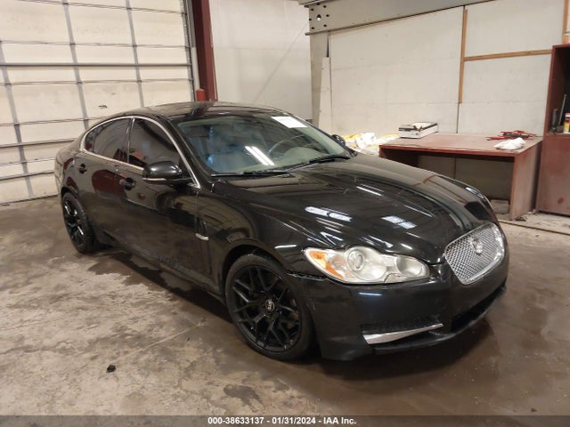 2010 JAGUAR XF SAJWA0GB5ALR58180 Photo 0