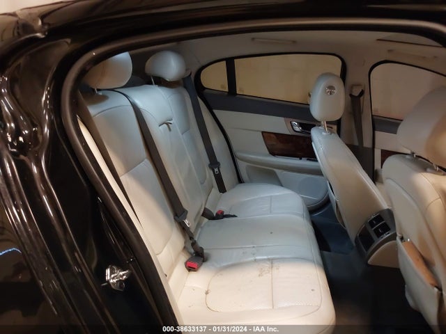 2010 JAGUAR XF SAJWA0GB5ALR58180 Photo 7