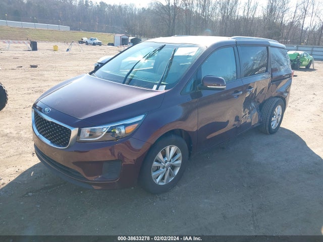 KIA SEDONA LX 2016 KNDMB5C15G6190639 Image 2