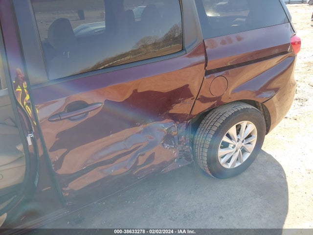 KIA SEDONA LX 2016 KNDMB5C15G6190639 Image 6