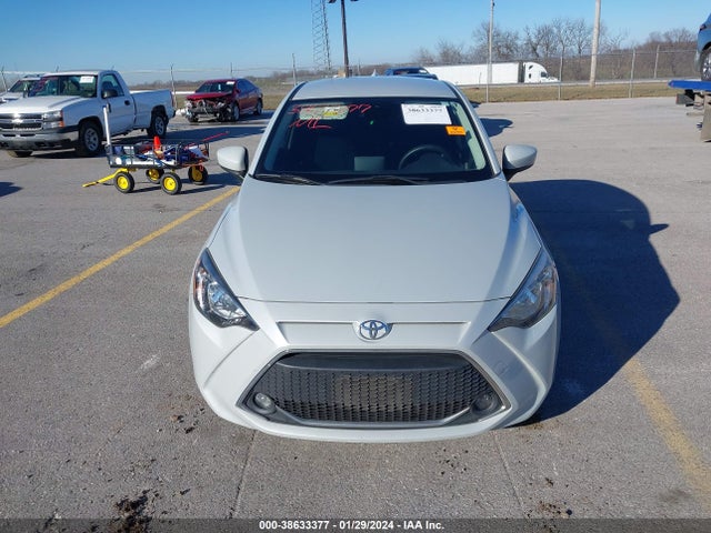 Toyota YARIS LE 2020 3MYDLBJVXLY700277 Image 12