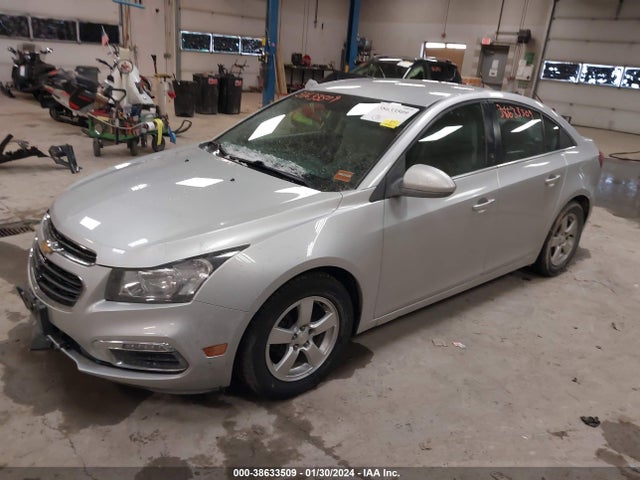 Chevrolet Cruze 1lt Auto 2015 1G1PC5SB2F7265559 Image 2
