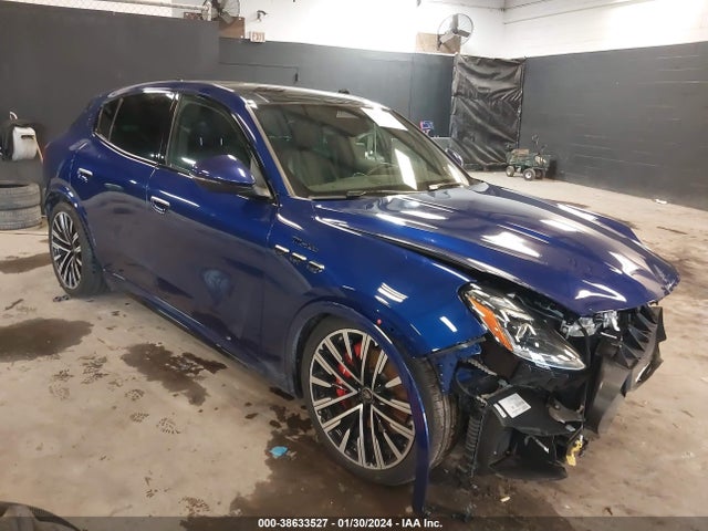 2023 MASERATI GRECALE MODENA VIN: ZN682AVM8P7410639