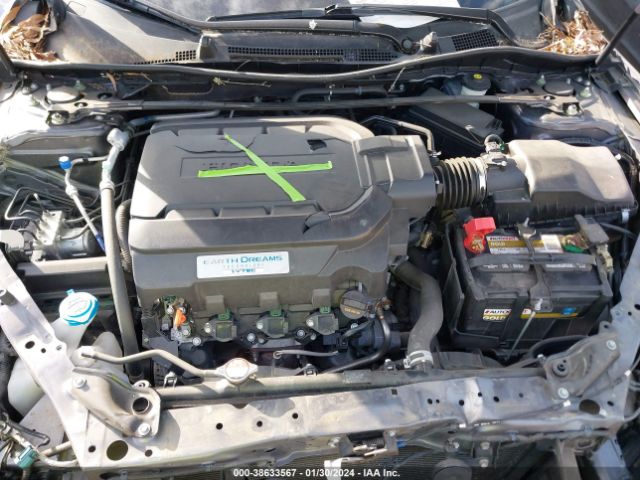 1HGCR3F92FA008096 Honda Accord Touring