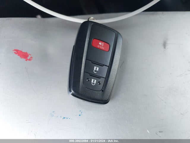 Toyota Prius Four 2017 JTDKARFU0H3036866 Image 11