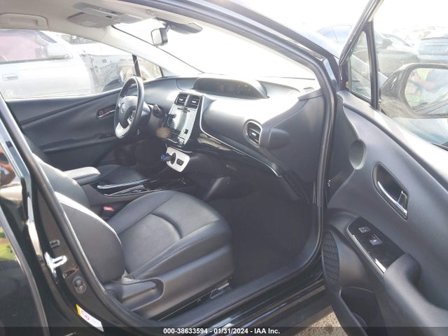 Toyota Prius Four 2017 JTDKARFU0H3036866 Image 5