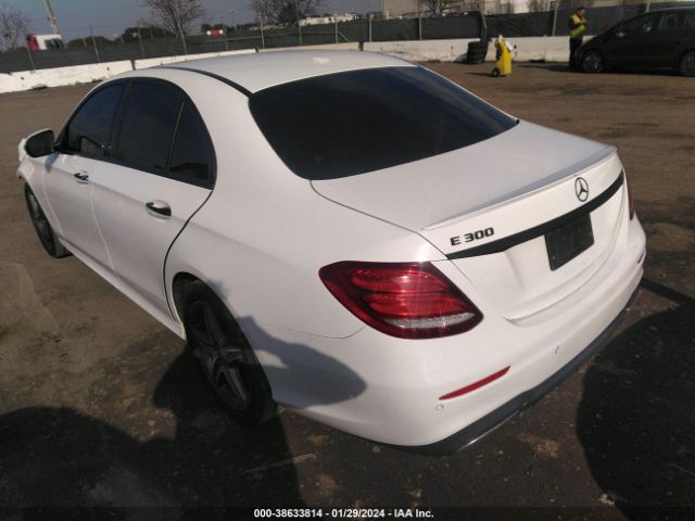 WDDZF4JB0HA042273 Mercedes-Benz E 300