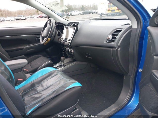 JA4AP3AU9LU006311 Mitsubishi Outlander Sport 2.0 Es