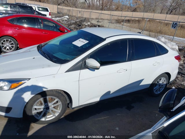 Ford FOCUS SE 2017 1FADP3F25HL254598 Image 14