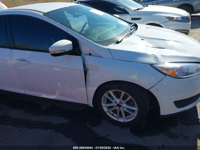 Ford FOCUS SE 2017 1FADP3F25HL254598 Image 6