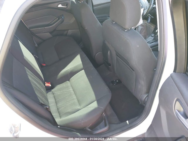 Ford FOCUS SE 2017 1FADP3F25HL254598 Image 8