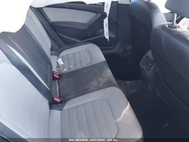 1VWBT7A37EC120155 Volkswagen Passat 1.8t Sport