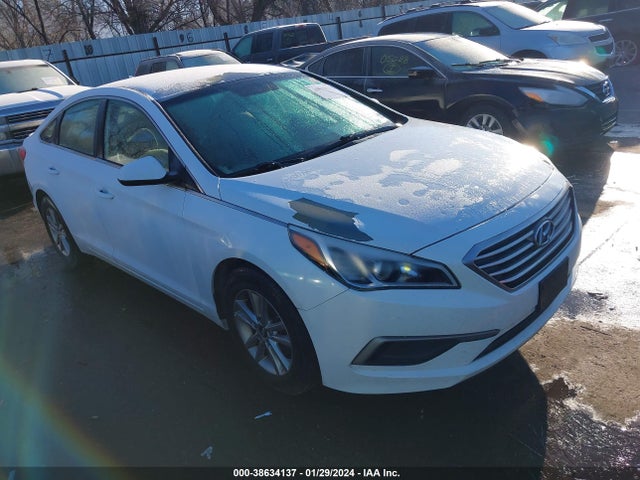 2017 HYUNDAI SONATA VIN: 5NPE24AF8HH445613
