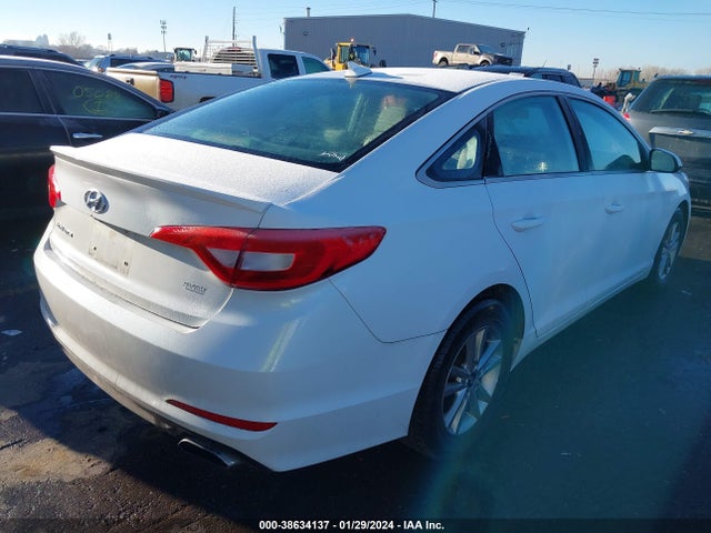 2017 HYUNDAI SONATA VIN: 5NPE24AF8HH445613