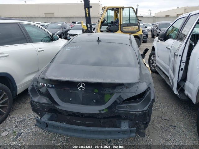 Mercedes-Benz CLA 250 2019 WDDSJ4EB9KN725289 Image 17